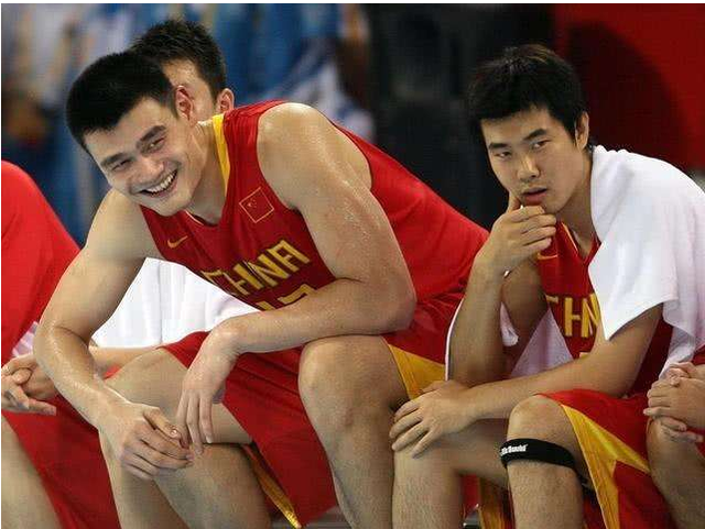 湖人本赛季输掉的7场比赛最少一场输10分，场均输17.7分（湖人本季7场失利分差全为两位数，场均净负17.7分）