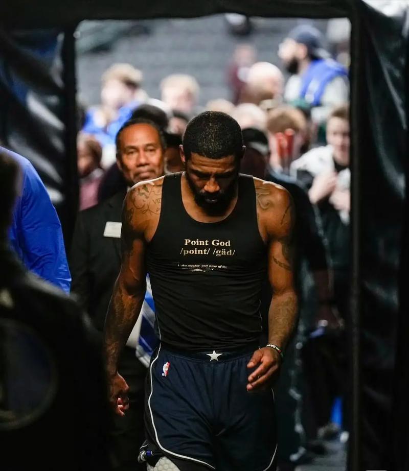 马卡：吕迪格和皇马的续约暂时被搁置，但双方都有意继续合作（马卡：皇马与吕迪格续约进程暂按暂停键，双方仍有意继续携手）