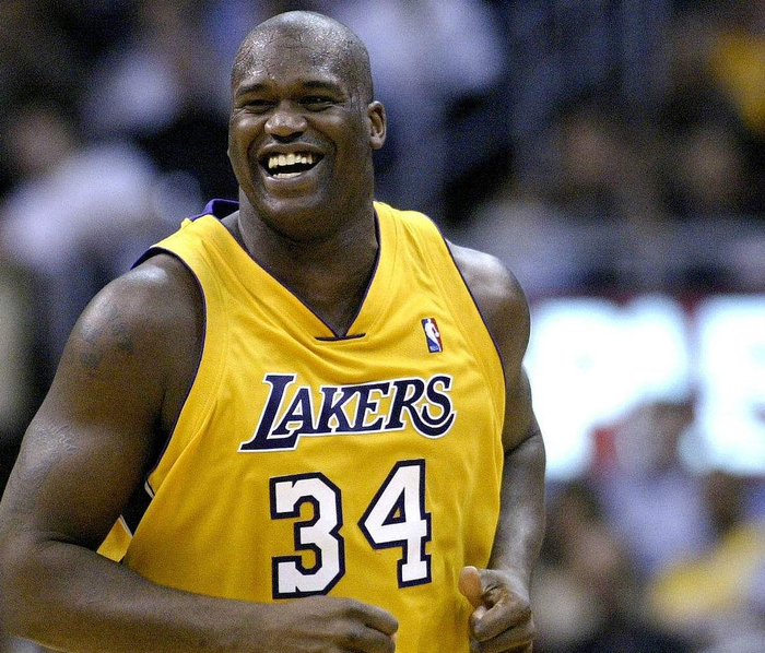 桑托斯3-0克鲁塞罗成功保级，塔西亚诺双响，若昂-施密特破门（桑托斯3比0完胜克鲁塞罗完成保级，塔西亚诺梅开二度，若昂-施密特建功）