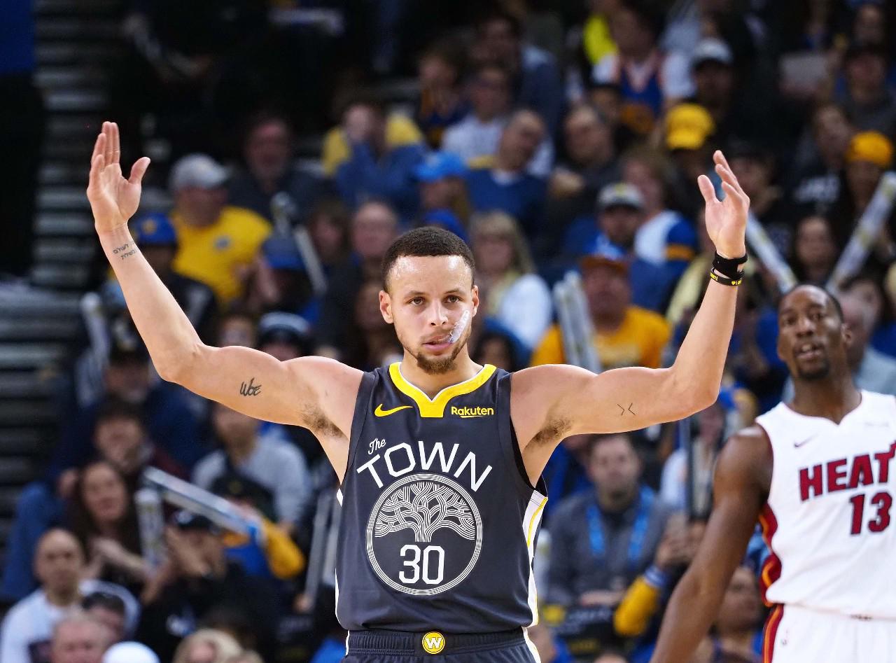 掘金核心连续两场三双（掘金领袖连场砍下三双）