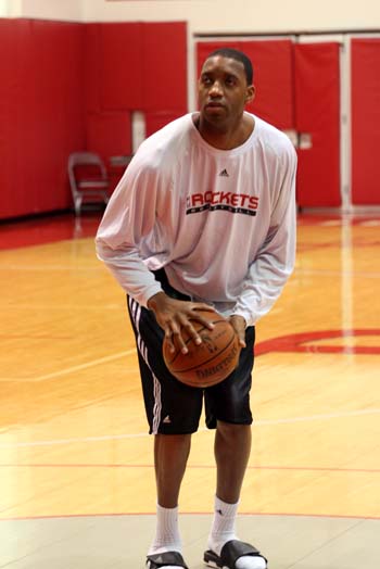 伤兵满营！独行侠更新伤病报告：莱夫利&拉塞尔等6人缺阵（伤病潮来袭！独行侠最新伤情：莱夫利、拉塞尔等6将缺阵）