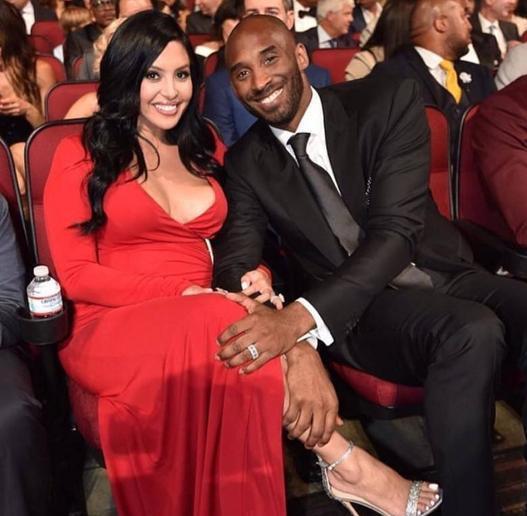 荷甲战报：费尔曼、佩皮破门，埃因霍温2-0战胜海伦芬（埃因霍温2-0力克海伦芬，费尔曼与佩皮相继破门）