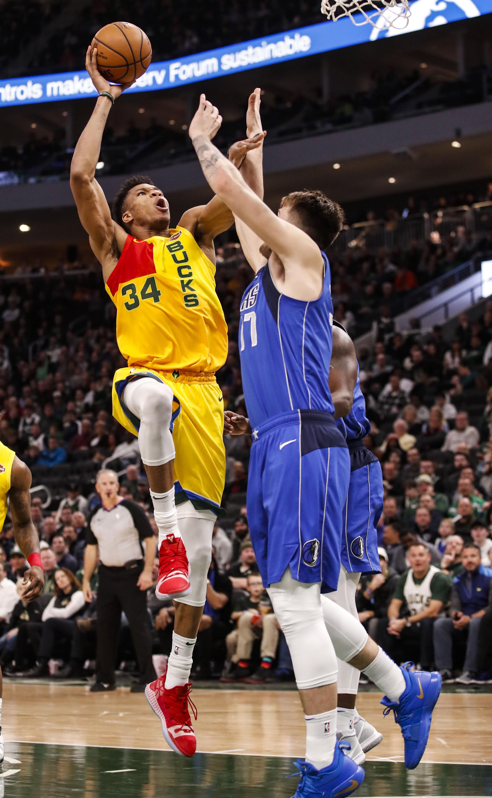 记者：老佛爷今天开启了机关枪模式，演讲的精彩程度前所未有（记者：老佛爷今日火力全开，演讲精彩空前）