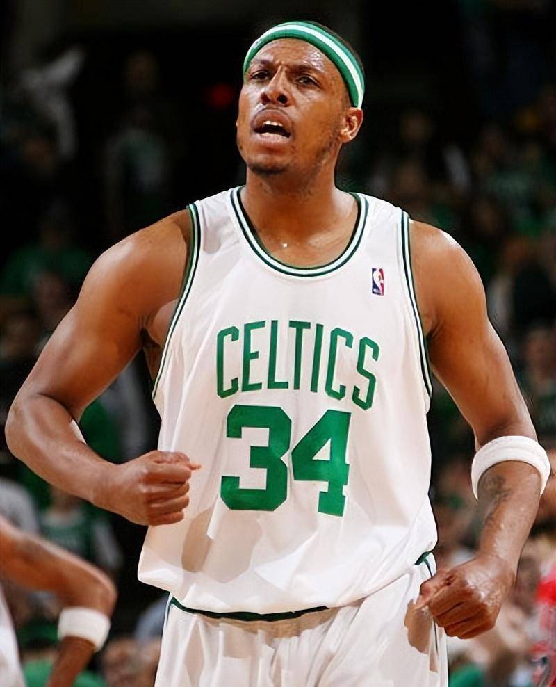 意媒：拜仁天才边锋利契纳或离队，尤文和米兰等队有意争夺（意媒：拜仁新星边锋利契纳或将离队，尤文米兰等队有意竞逐）